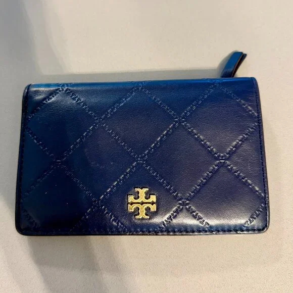 Tory Burch Dark Blue Quilted Wallet - Picture 1 of 3